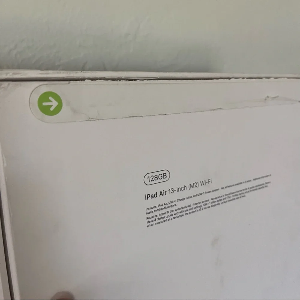 iPad Air 13-inch (M2) 128GB Wi-Fi BOX Only